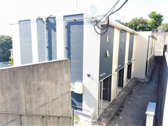 明石市魚住町金ケ崎のアパートの外観