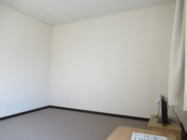 明石市二見町東二見のアパートの居間・リビング