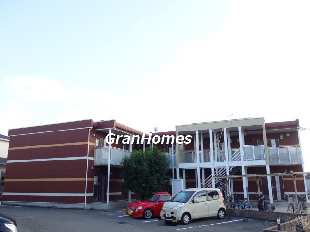 明石市魚住町住吉４丁目のアパート