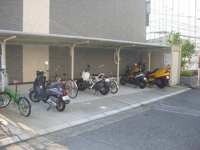 レオパレスウェンブリーのその他