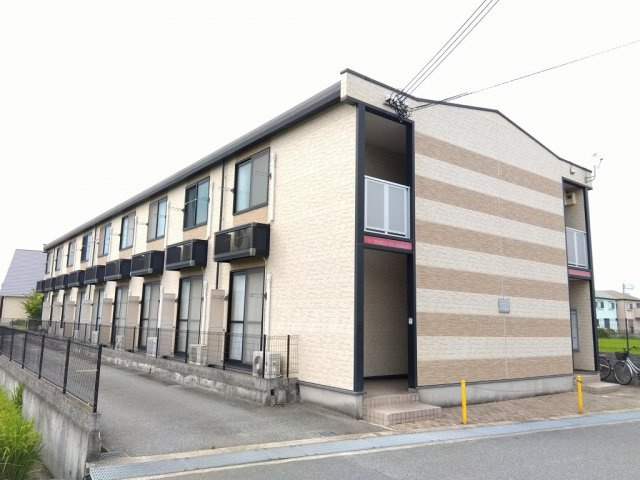 加古郡播磨町二子のアパートの外観