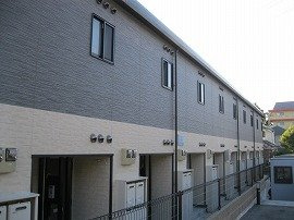 神戸市西区天が岡のアパートの外観