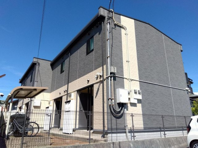 明石市魚住町金ケ崎のアパートの外観