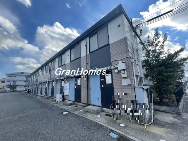 レオパレスローズガーデンの外観