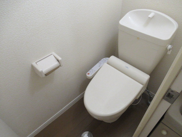 明石市大久保町大窪のアパートのトイレ