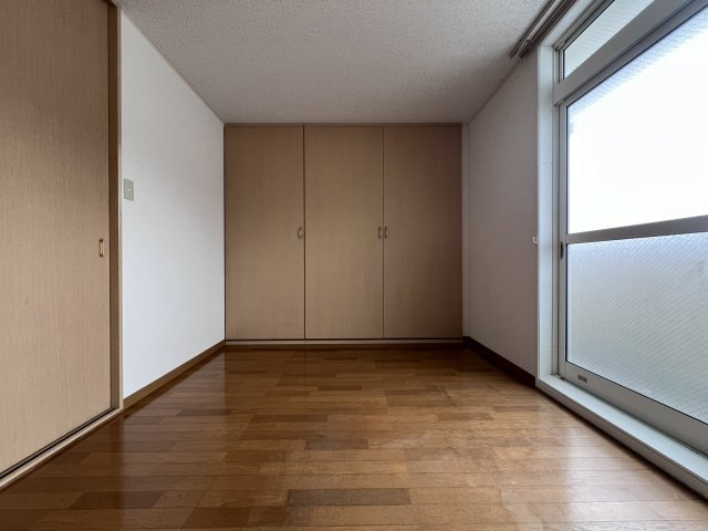 レオパレスＴ－アイランドの寝室