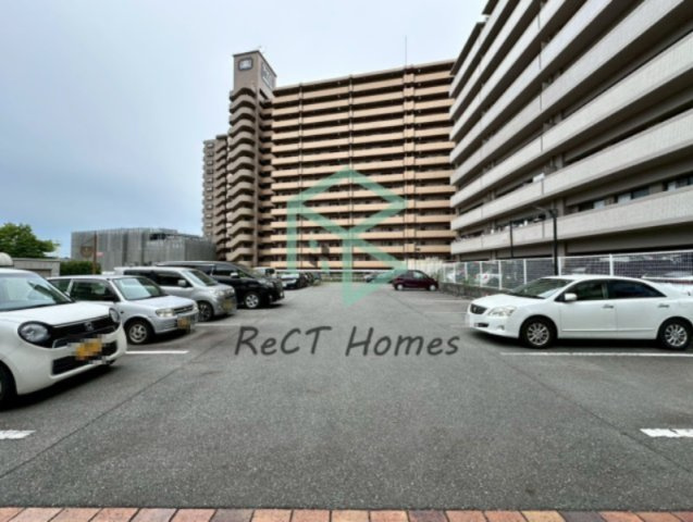 エスペランサオアシスの駐車場