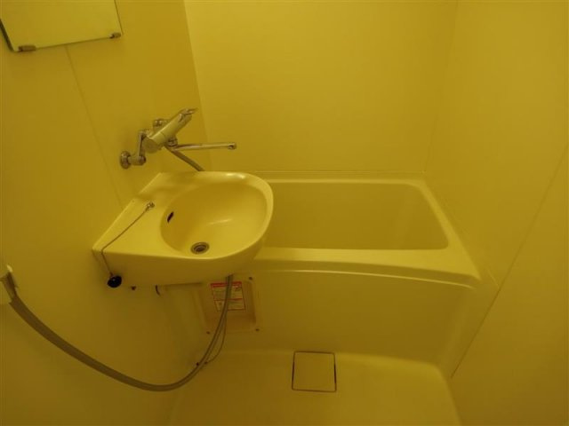 レオパレスフォンターナの浴室|※写真と現状が異なる場合は現状を優先