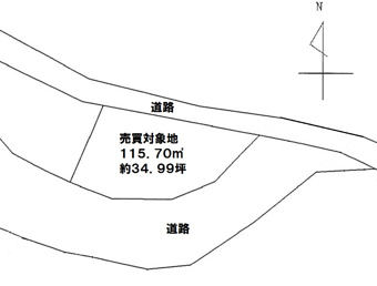 三方角地の開放感。現状更地ですので、すぐに建築に取り掛かれます。建築条件ございませんので理想のプランで建築ができます。