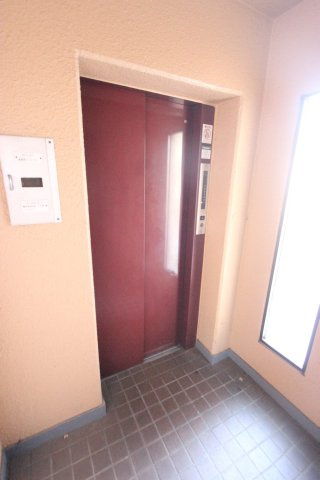 メゾン島田のその他共用部分|共用エレベーター