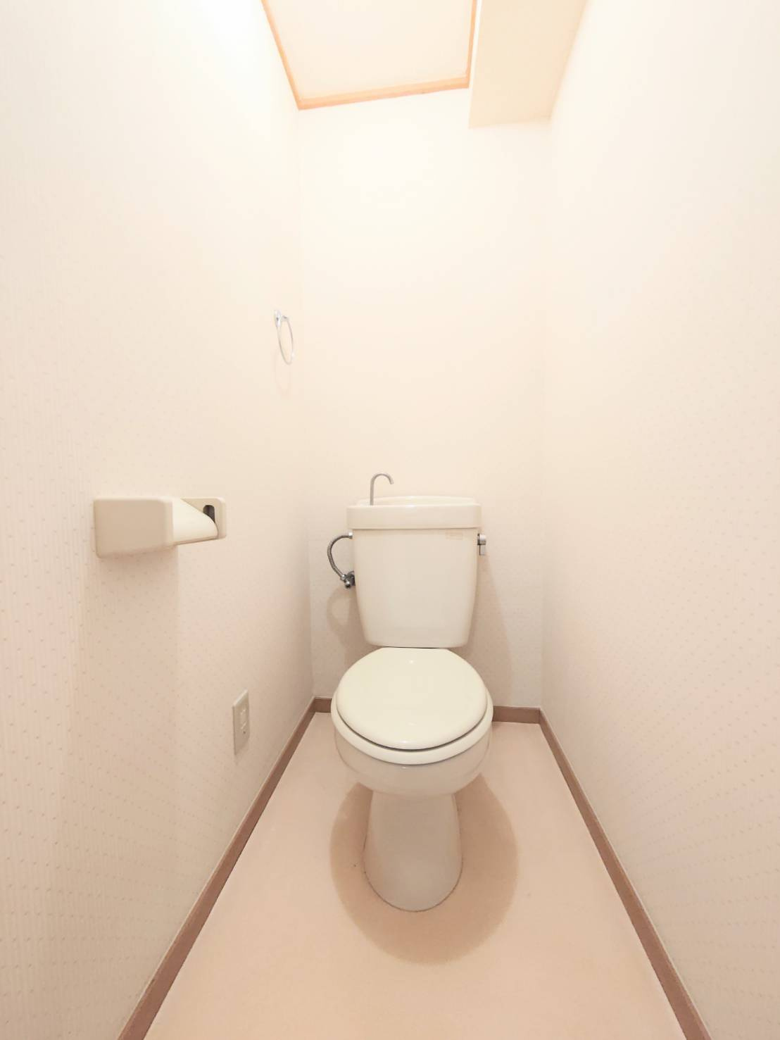 メゾン島田のトイレ|写真はイメージです。色仕様は現況優先になります。