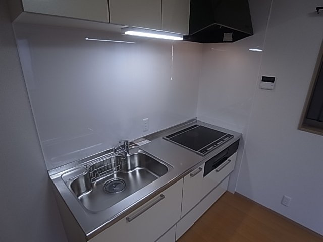 神戸市須磨区明神町２丁目のアパートのキッチン|システムキッチン（IH２口）