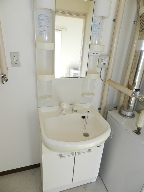 スワンヒルズ山手の洗面所