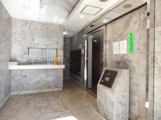 【エントランス】