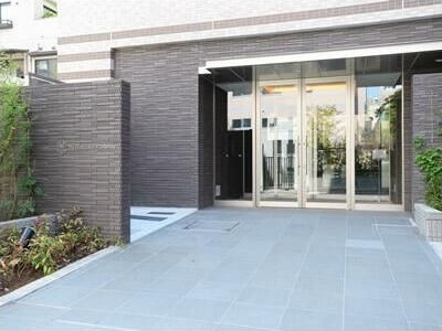 ザ・パークハビオ　蔵前のエントランス