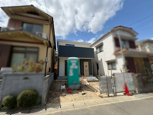 物集女町燈篭前