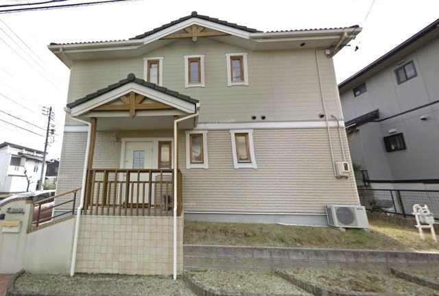 瀬戸市（みずの坂３）のエントランス