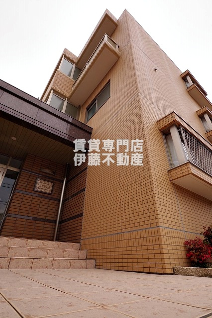 I・H・K 駒止の外観