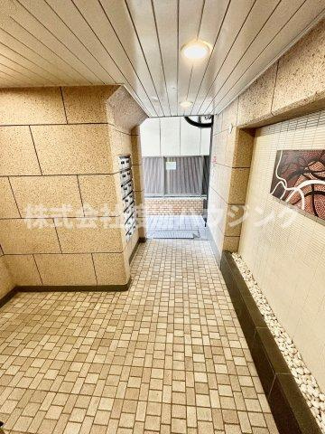 紙谷第3マンションのエントランス