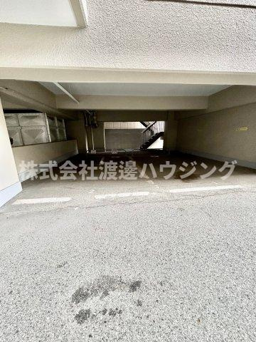 紙谷第3マンションの駐車場