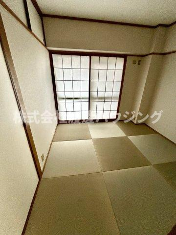 紙谷第3マンションの和室