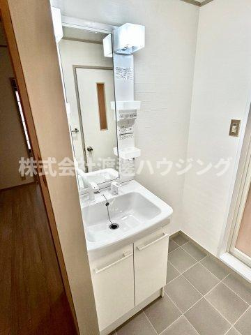 紙谷第3マンションの洗面所