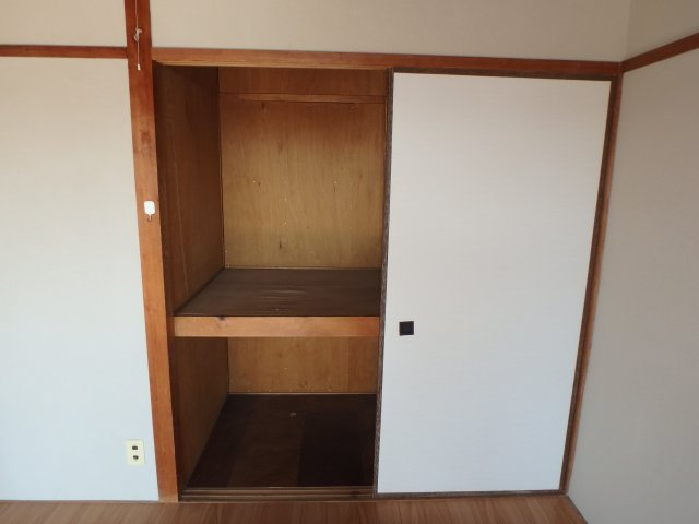 コーポひまわり花園の収納