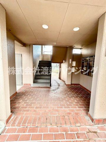 ハイツ阪本のエントランス