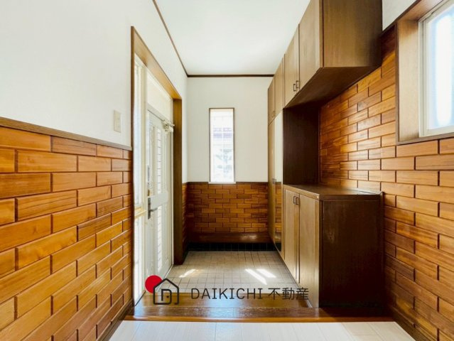 【玄関】 | 行田市佐間1丁目　中古戸建