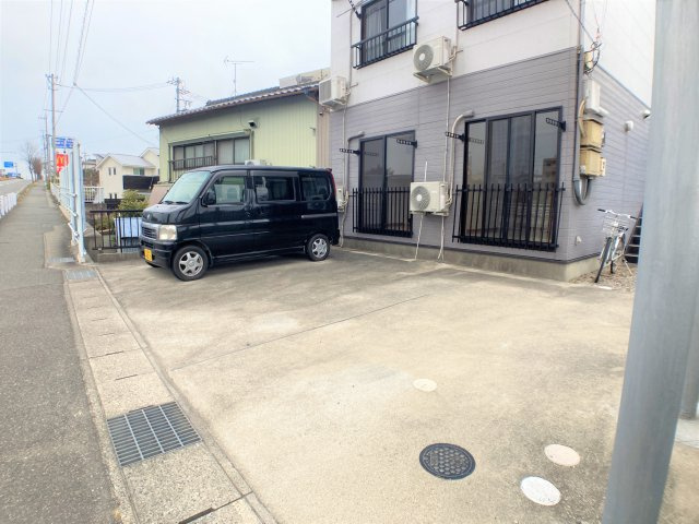 アイリーハイツ富士の駐車場