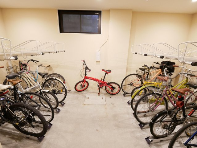 ヴィラスタジオーネ御所南のその他共用部分|駐輪場