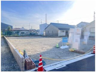 売土地　四條畷市蔀屋本町B号地（建築条件無し更地）の前面道路含む現地写真