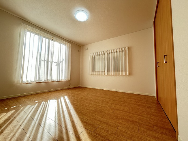 【洋室】 | □■茅ヶ崎市ひばりが丘 中古戸建■□