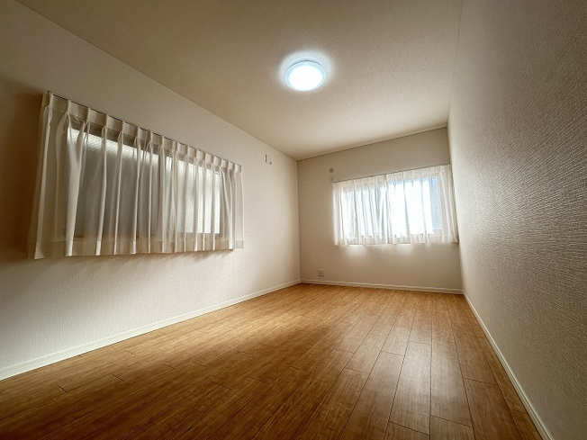 【洋室】 | □■茅ヶ崎市ひばりが丘 中古戸建■□