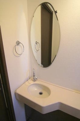 【トイレ】 | 南塚口町６丁目貸家 | １F　WCウオシュレット　つき♪