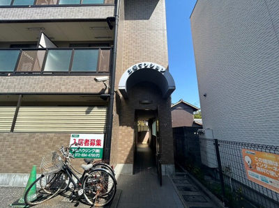 【エントランス】 | レジデンスSHⅢ