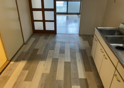 【居間・リビング】 | シーサイドパレス平塚　B号棟 | リビングの間取りの種類は大きくわけてリビングとダイニングが別になっているタイプ、リビングダイニング一体型です。どちらも一長一短ですので、家を選ぶ時はその両面をチェックして決めるようにしましょう。