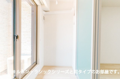 【内装】 | （仮称）上乃木３丁目アパート | 明るい室内です