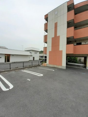 【駐車場】 | フォンテーヌ東津田 | 駐車場です