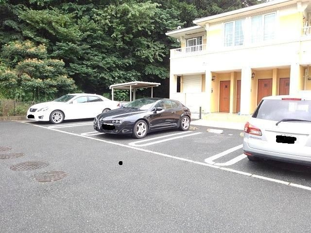 ヴィータ２１の駐車場