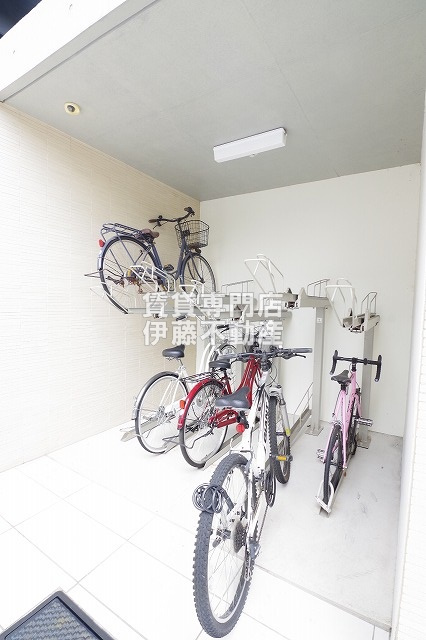 COZY大曽根の駐車場