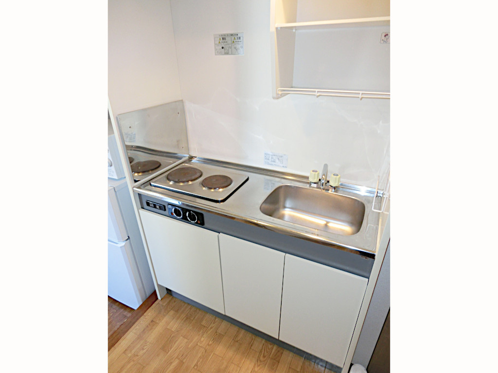 クロワール京橋の内装|明るい室内です