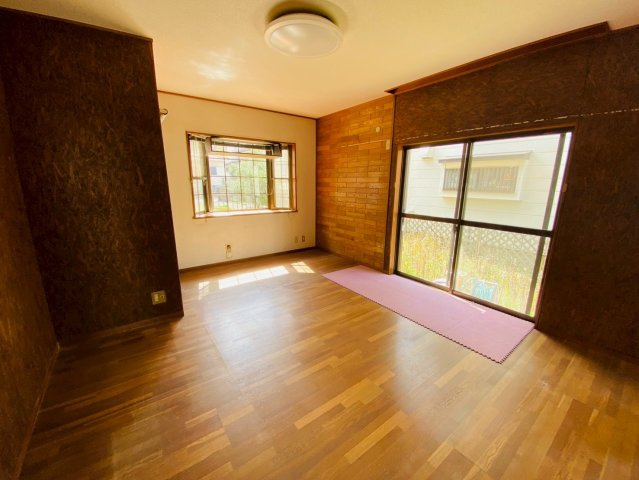 根木名　中古戸建の居間・リビング