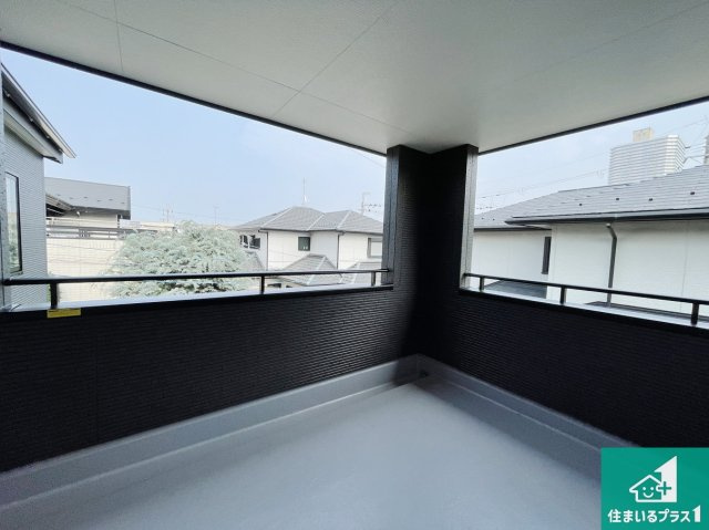 大津市錦織　新築一戸建てのバルコニー|急な雨でも安心のインナーバルコニー！