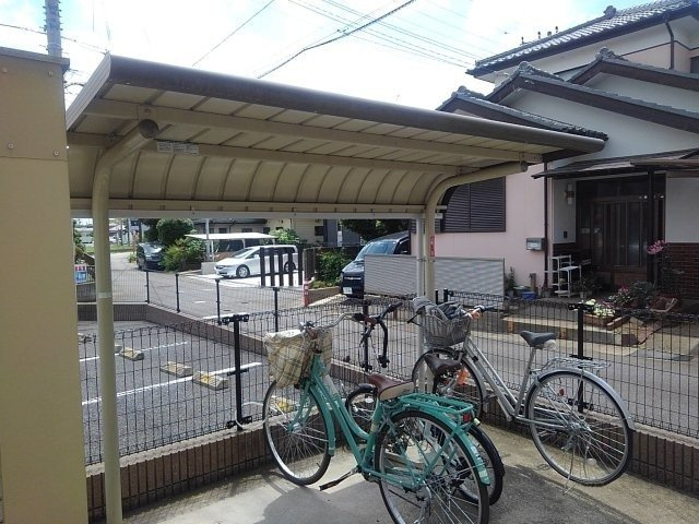 レオネクストアルプスのその他|駐輪場