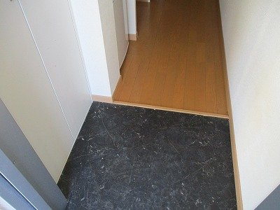 レオネクストアルプスの玄関