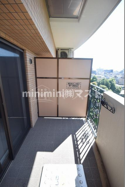 ラグゼ弁天町のバルコニー