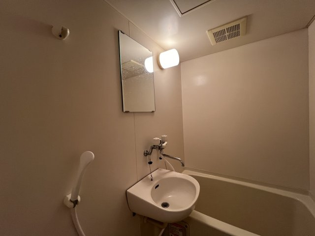 明石市大久保町江井島の賃貸マンションの洗面所