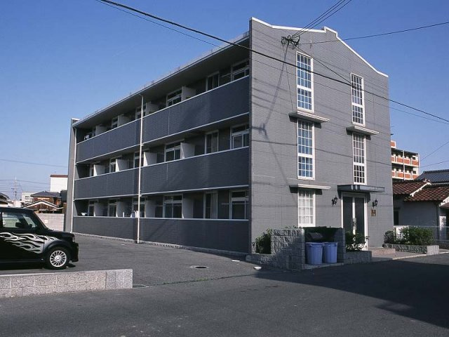 レオパレス天神の外観