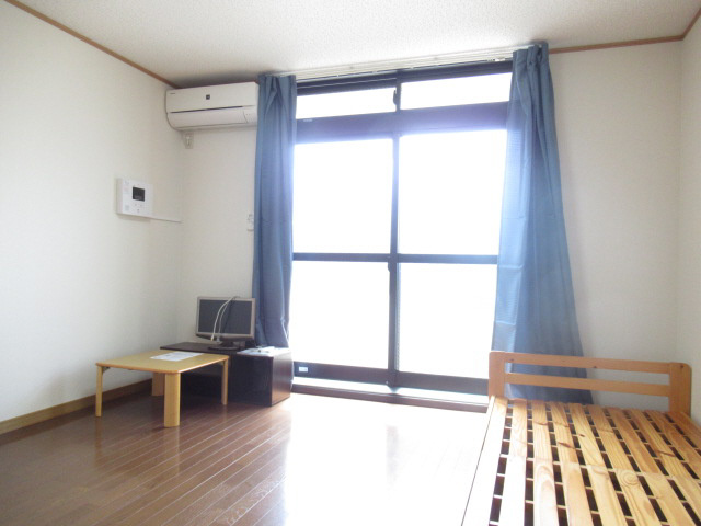 神戸市西区竜が岡２丁目の賃貸マンションの子供部屋